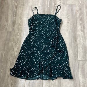 Lulu’s adorable green and white sundress